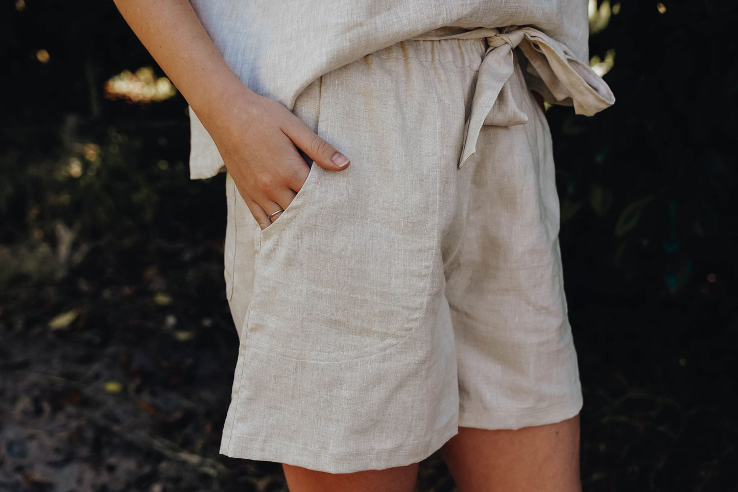 Sumi Shorts in almond - hōm