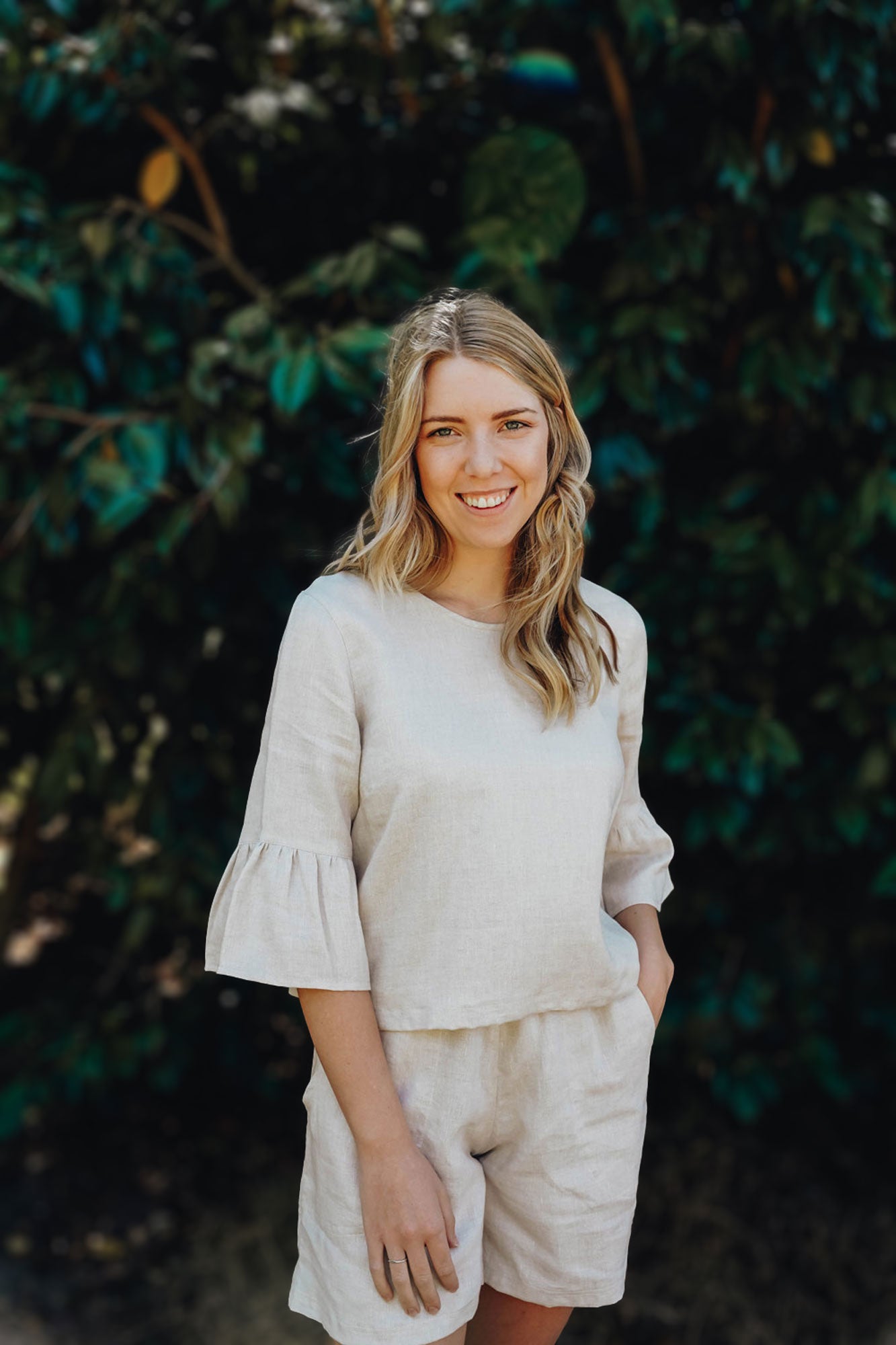 Willow Bell Sleeve Linen Top in almond - hōm